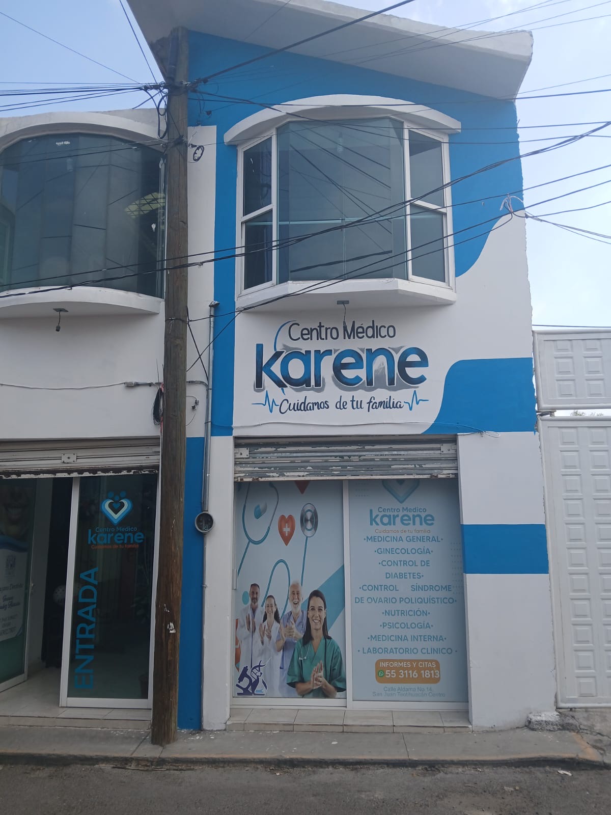 Exterior de Centro Médico Karene